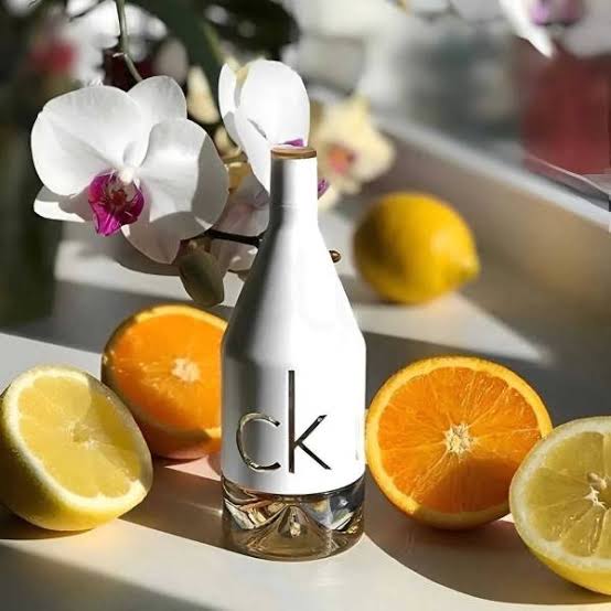 CK In2U Woman EDT Spray 100ML